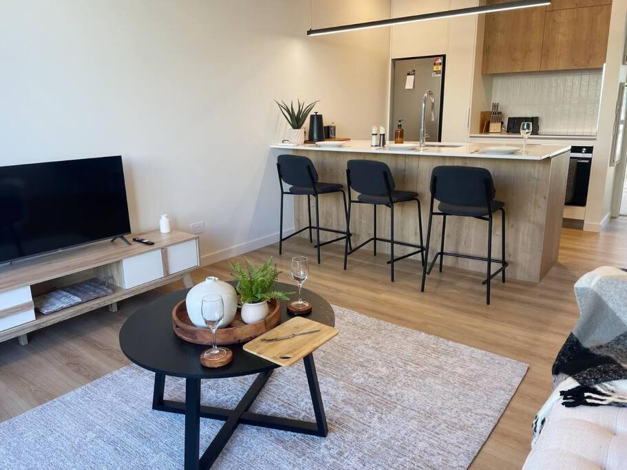 Modern Central Living Christchurch Buitenkant foto